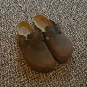 Birkenstock Boston’s - brown leather